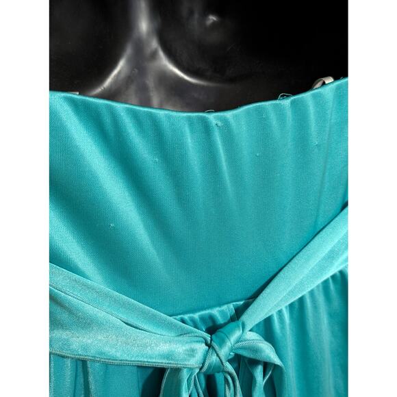 A.Byer Teal Blue Shimmer Halter Top Knee Length Semi Formal Dress Small - Picture 4 of 6